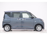 県内13店舗にて常時500台以上ダイハツ車を展示中です。見て、触って、納得のいく一台をぜひ見つけてください。
