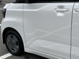 運転席周りはシンプルで操作しやすい設計。必要な情報を一目で確認でき、安全運転をサポートします。快適なドライブを追求しました。