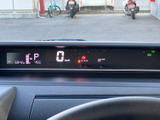 視認性の高いメーター類で、運転に必要な情報を的確に把握できます。運転に集中できる環境が、快適なドライブをサポートします。