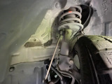お車を安心してお乗りいただく為には、足回りの定期点検が欠かせません。サービスサポート(有償保証)では無料点検もご提供しており、安心のカーライフをお過ごしいただけるサポート体制が整っています。