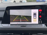 前後パーキングセンサー&リアビューカメラで、車庫入れも安心です。パーキングセンサーは音だけでなくモニターで接近情報を確認出来てより安心です。