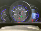 視認性の高いメーター類で、運転に必要な情報を的確に把握できます。ドライバーを惹きつける、洗練されたデザインです。