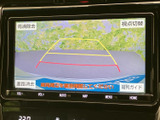 狭い場所での駐車も安心。後方の状況を的確に把握でき、安全な運転をサポートします。ガイドライン表示も便利です。