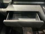 薄型のティッシュBOXなどが収納出来ます。小物入れとしても使えるので便利です。