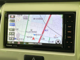 見やすい地図画面で、目的地までの道順をスムーズに確認できます。初めての場所でも安心してお出かけできますね。