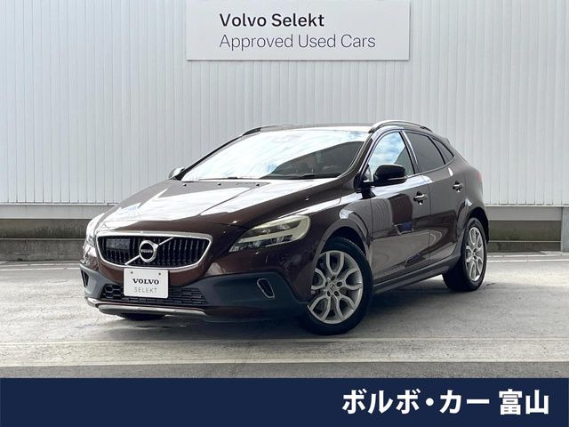 ボルボ V40クロスカントリー 