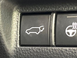 【パワーバックドア】スマートキーや運転席のボタンを押すだけでリアゲートが自動で開閉します!荷物を持っている時や、高い位置にあるバックドアを閉める際に便利な機能です♪