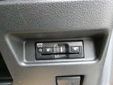 ここに ETC付いております。高速道路の料金所もスイスイ♪ ETCカードの申し込みは日産カードがおすすめ!!!「安心」「おトク」「便利」で皆さまのカーライフをサポートする特典満載のカードです。