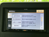 目的地設定や各種設定を直感的に操作できるディスプレイ。快適なドライブをサポートする機能が満載です。お好みの音楽を楽しみながら移動できます。