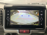 バックカメラが装着されています。ガイド機能付きなので後方の距離もつかみやすくなっています