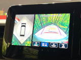 【全方位モニター用カメラ】専用のカメラにより、上から見下ろしたような視点で360度クルマの周囲を確認することができます☆死角部分も確認しやすく、狭い場所での切り返しや駐車もスムーズに行えます。