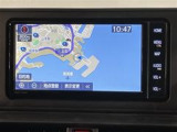 いまや必須装備「ナビゲーション」搭載!知らない場所に、スイスイッとドライブ。なんて便利な機能でしょうか?もう、これなしではハンドルを握れませんね!でも、運転中の操作は危険ですのでご注意ですね♪