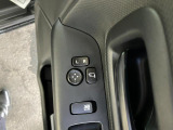 電動ミラー操作スイッチ