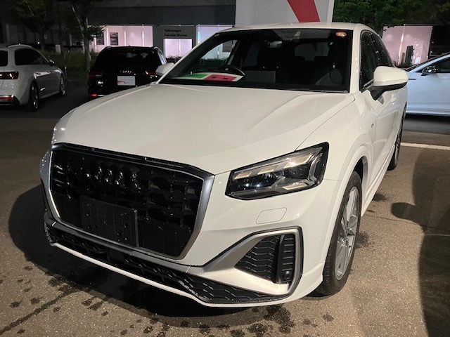 Q2 35 TFSI Sライン 