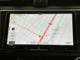 わかりやすい地図表示で、目的地までスムーズに。渋滞情報もリアルタイムで確認でき、快適なドライブをサポートします。遠出も安心です。