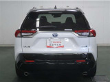 走りと実用性を両立した人気SUV!高い走行性能と広い室内で、あらゆるシーンに対応出来るモデルです。