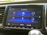 お気に入りの音楽をクリアな音質で楽しめます。様々なメディアに対応し、快適なドライブを演出します。長距離移動も飽きさせません。