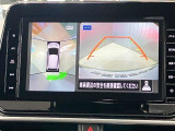 【アラウンドビューモニター】車を上から見下ろしているかのような映像で周囲の状況がひと目で確認、狭い駐車場に駐車するときも安心です♪♪障害物などがあると警告音がなりますので安心して駐車が出来ます★