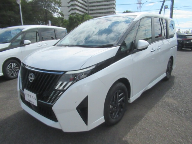 セレナ 1.4 e-POWER ハイウェイスターV 