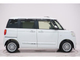 県内13店舗にて常時500台以上ダイハツ車を展示中です。見て、触って、納得のいく一台をぜひ見つけてください。