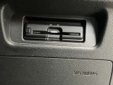 ETCを装備。これで高速道路の料金所もノーストレス。ノンストップで通過します。