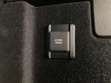 非常時やキャンプなどに役立つAC100Vコンセント付きです。車両停止状態で消費電力の合計が1500W以下の電気製品を使用可能です。