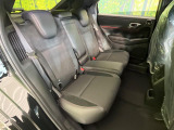 高品質なオリジナルフロアマットもオプションにてご用意しております。お好きなデザインやカラーをお車に合わせて選んでいただくことができます♪