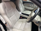 V90 D4 モメンタム ディーゼル 4WD 本革シート
