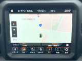 ●JEEP純正ナビ:一体感のあるナビは、高級感ある車内を演出してくれます。Bluetooth再生などオーディオ機能も充実しておりますので、運転もより楽しめます♪