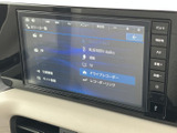 多彩なソースに対応し、車内時間をより楽しく演出。お好みの音楽やラジオで、快適なドライブをお楽しみください。