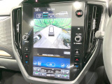 【マルチテレインモニター】車のフロントやサイドのカメラ画像を同時にモニター表示することで、悪路や狭い道を走行時でも周囲の状況確認ができ安心!本格SUVにうれしい装備です♪