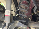 お車を安心してお乗りいただく為には、足回りの定期点検が欠かせません。サービスサポート(有償保証)では無料点検もご提供しており、安心のカーライフをお過ごしいただけるサポート体制が整っています。