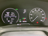 視認性の高いメーター類がドライバーをサポートします。走行情報や車両の状態をひと目で確認できます。