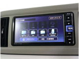 AM/FM CD/DVD フルセグTVの視聴・Bluetoothオーディオも再生出来ます。