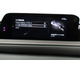 ハンドル操作をアシストすることにより車線からの逸脱回避を支援します。