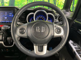 【純正革巻きステアリング】上質な革を使用することで、手にしっかり馴染みとても運転しやすいハンドルです♪
