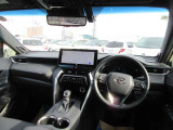 見通しのよいすっきりとした視界で、誰でも運転しやすいです。運転のしやすさは疲れにくさにも繋がりますよ♪