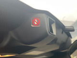 【アイサイト】前方の車両等を検知し、衝突しそうな時は警報で注意を促し、ブレーキを踏む力をサポート。ブレーキを踏めなかった場合は衝突被害軽減ブレーキが作動、衝突回避をサポートします。