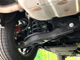 お車を安心してお乗りいただく為には、足回りの定期点検が欠かせません。サービスサポート(有償保証)では無料点検もご提供しており、安心のカーライフをお過ごしいただけるサポート体制が整っています。