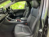 運転しやすいように配置された操作系は、直感的に操作できます。快適なドライブをサポートする機能が満載です。