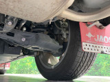 お車を安心してお乗りいただく為には、足回りの定期点検が欠かせません。サービスサポート(有償保証)では無料点検もご提供しており、安心のカーライフをお過ごしいただけるサポート体制が整っています。