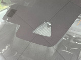 【スマートブレーキサポート】走行中に前方の車両等を認識し、衝突しそうな時は警報とブレーキで衝突回避と被害軽減をアシスト。より安全にドライブをお楽しみいただけます。