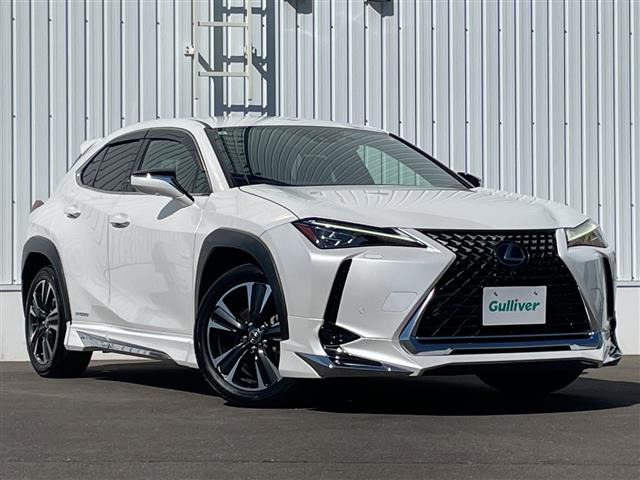 UX 250h バージョンL 4WD 本革シート