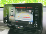 後方の状況を画面で確認できるので、狭い場所での駐車も安心。安全な運転をサポートする、頼れる機能です。苦手な方にもおすすめです。