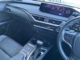 UX 250h バージョンL 4WD 本革シート