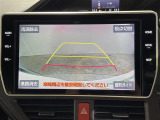 【バックモニター】後ろのカメラの映像をモニターに映し出すことができます!後方の見えない死角や、障害物との距離感をしっかり確認することができます!駐車が苦手な方におすすめです。