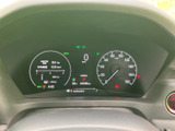 視認性の高いメーター類は、運転に必要な情報を的確にドライバーに伝えます。落ち着いたデザインも魅力です。