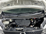 【エンジンルーム】エンジンの調子は良好です!ご納車前にはしっかりとオイル交換・その他油種類の点検補充をさせて頂きます。また、ガリバーでは修復歴のある車は販売いたしません。