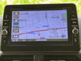見やすい地図画面で、目的地までの道筋をしっかり確認できます。スムーズなナビゲーションで、初めての道も安心してお出かけいただけます。