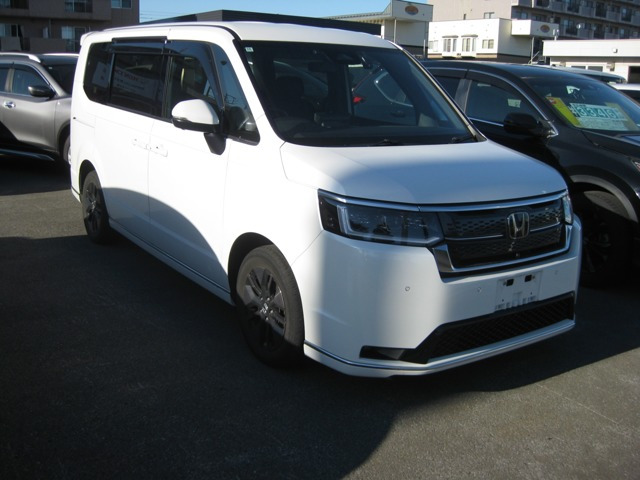 ステップワゴン 1.5 スパーダ プレミアムライン 4WD 